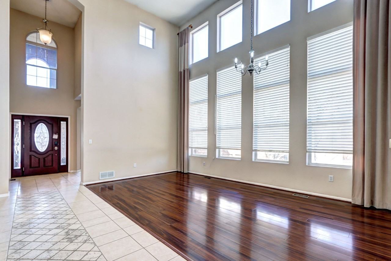 11220 Elmira St - Photo 7 of 27