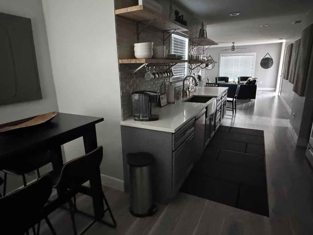 2920 44th St - Photo 4 of 11