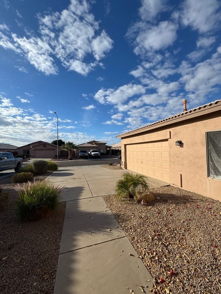9450 W Quail Ave - Photo 2 of 32