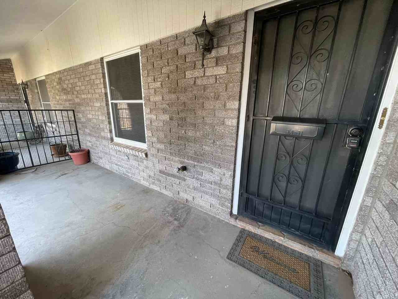 1804 Jack Nicklaus Dr - Photo 2 of 15