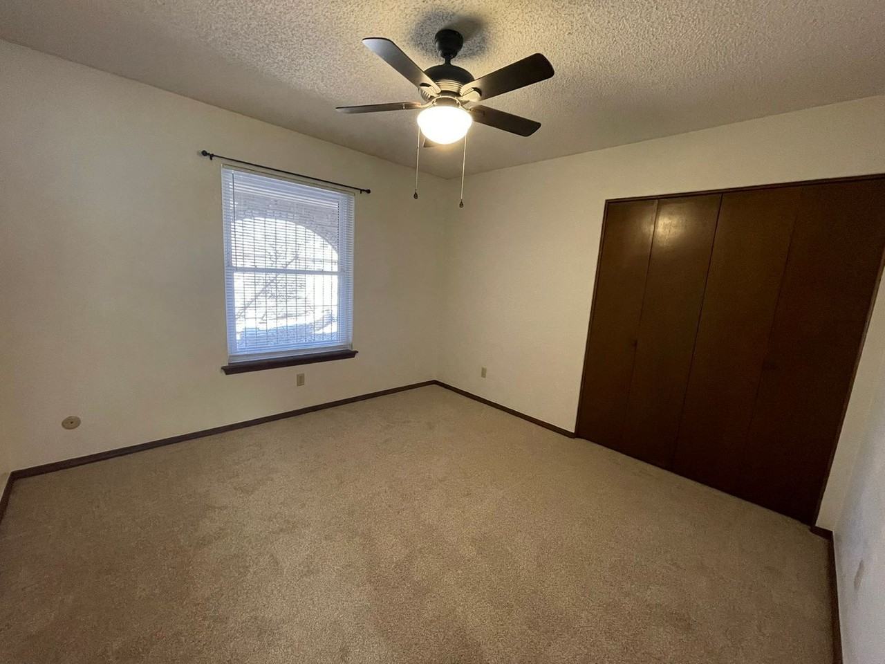 1804 Jack Nicklaus Dr - Photo 3 of 15