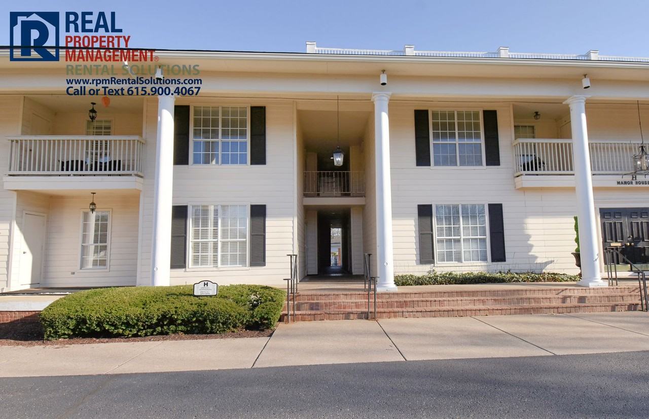 1280 Middle Tennessee Blvd Apt H4 - Photo 3 of 27