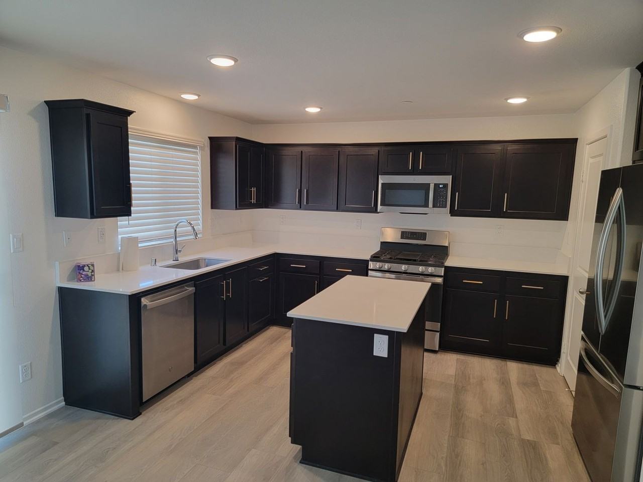 1029 Rockcress Ln - Photo 6 of 21