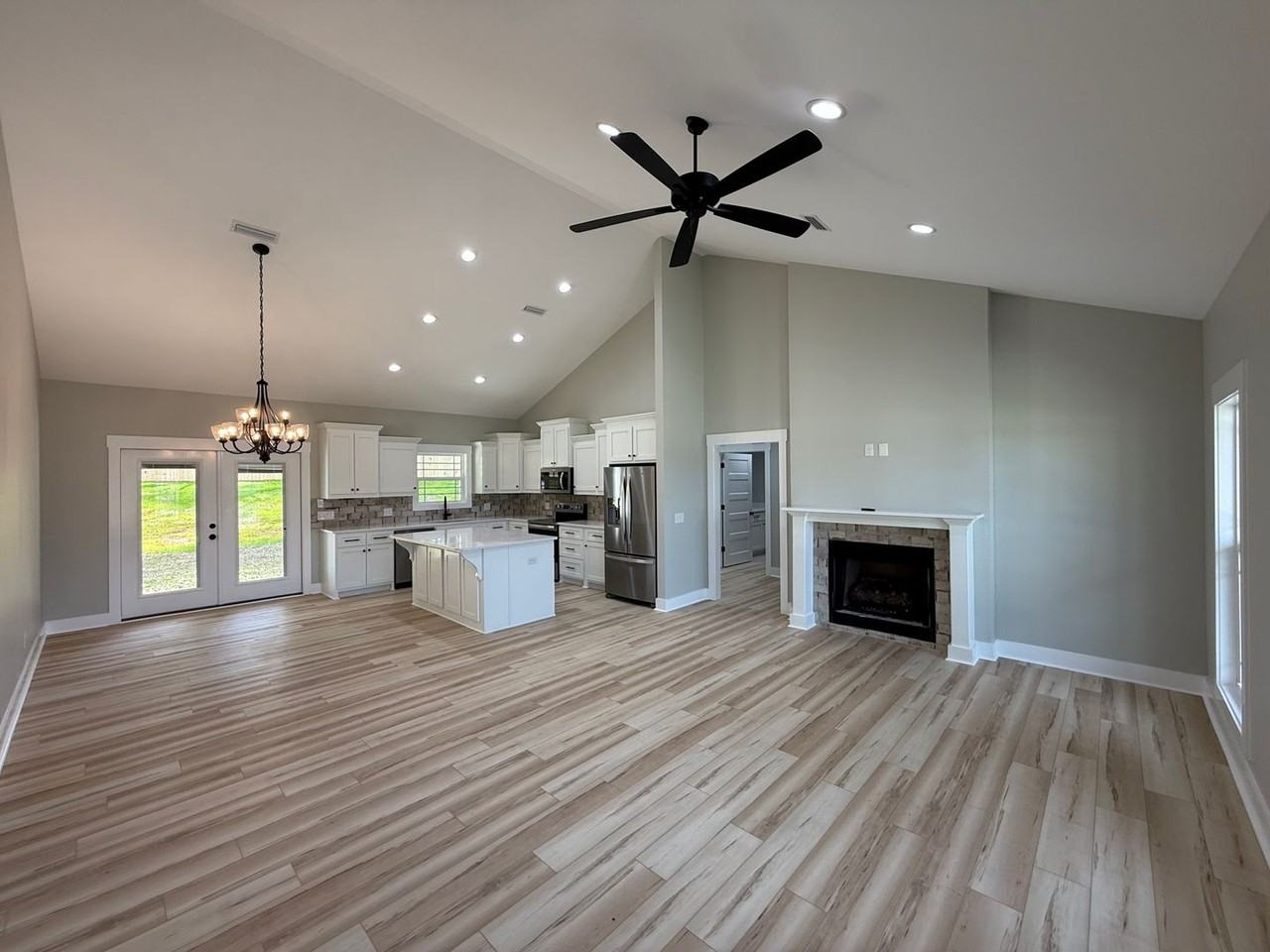 206 Clearview Dr - Photo 2 of 22