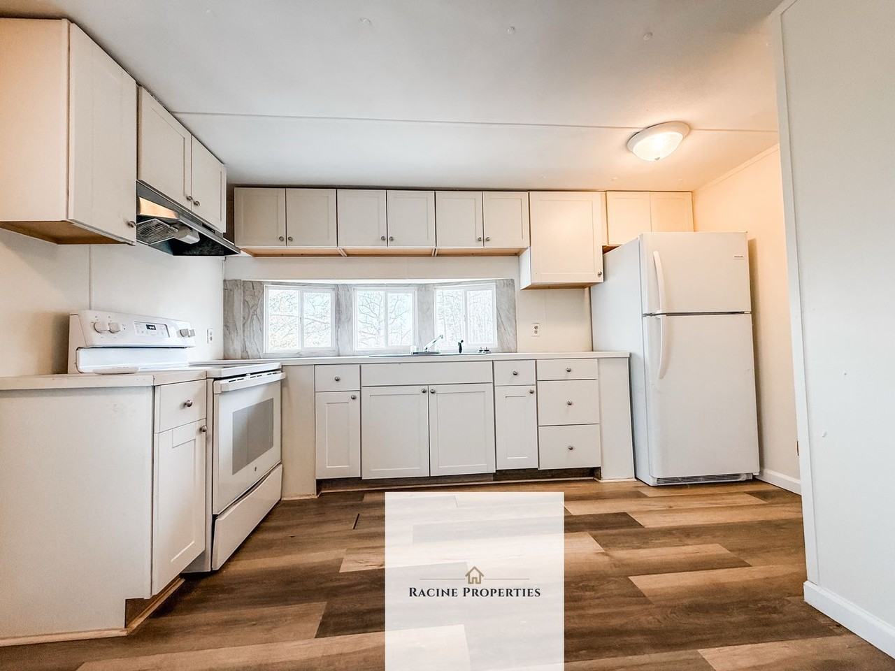 896 Chestnut Ridge Rd - Photo 3 of 8