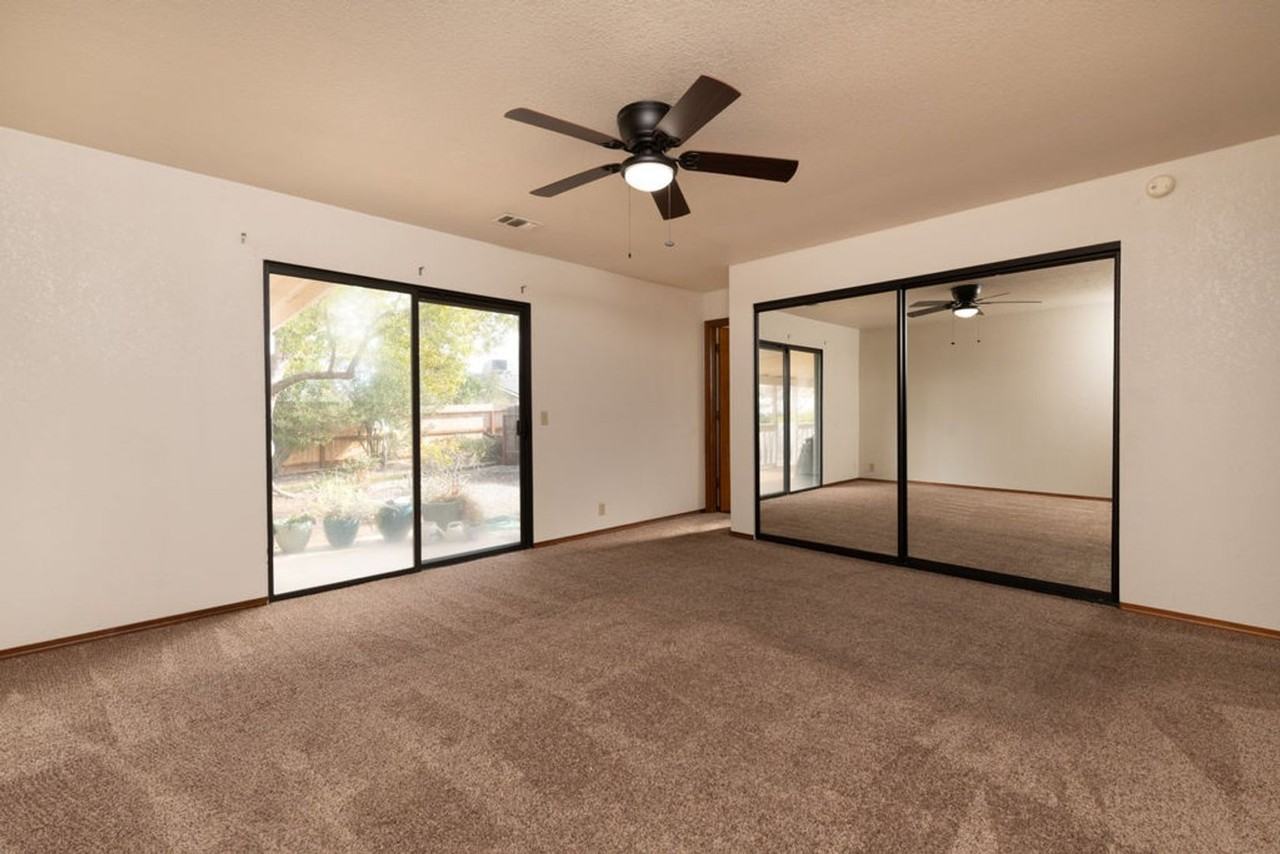 1683 Kildare Dr - Photo 7 of 19