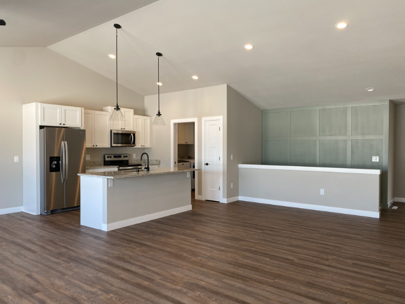 106 Lake Rd - Photo 2 of 21