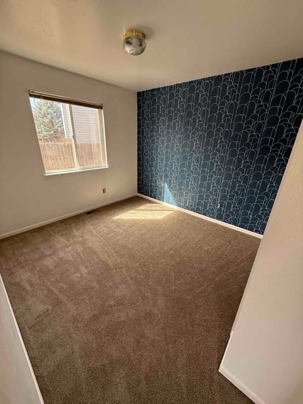 1400 Wintergreen Way - Photo 3 of 23