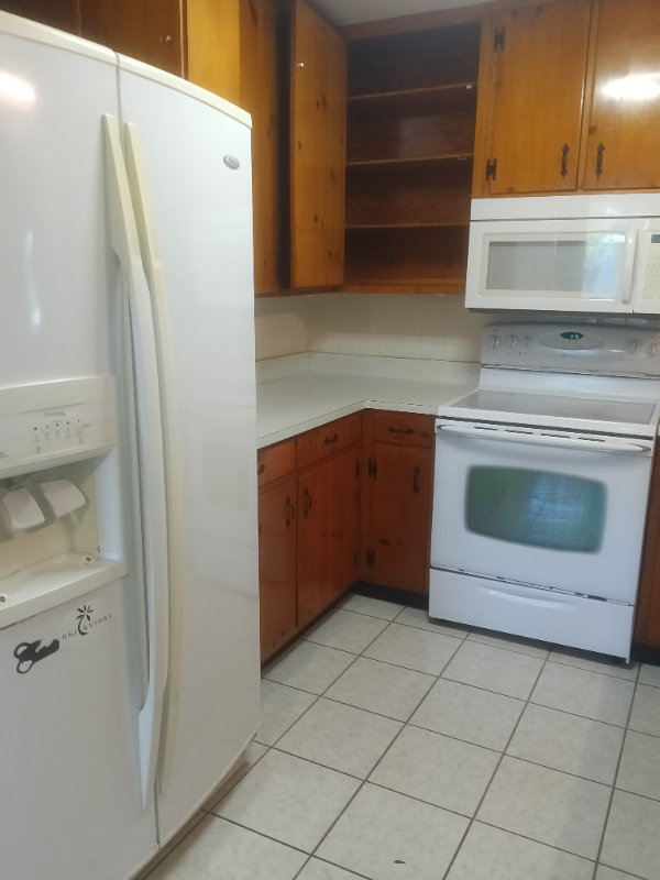 200 Center St - Photo 7 of 25