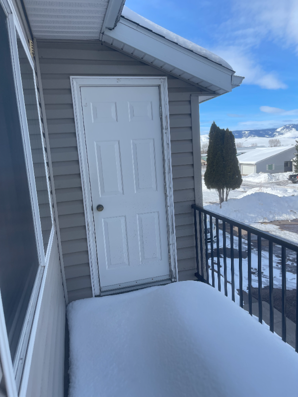 1702 1st St E #4 - Photo 2 of 13