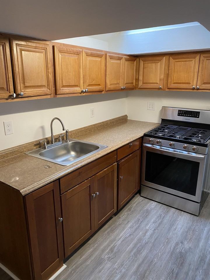 52 High Street - Photo 2 of 10