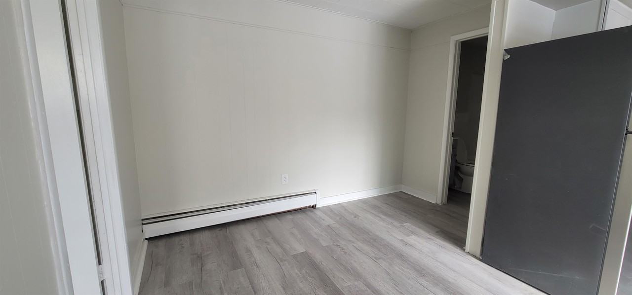 161 Gale Avenue - Photo 5 of 22