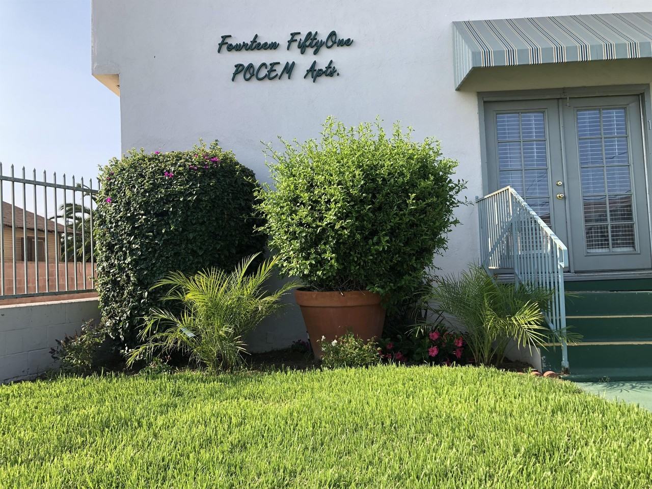 1451 W. 105th St. - Photo 2 of 41