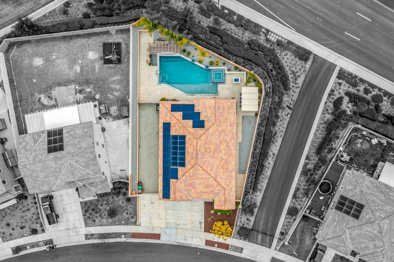 32847 Bachelor Peak St - Photo 2 of 44