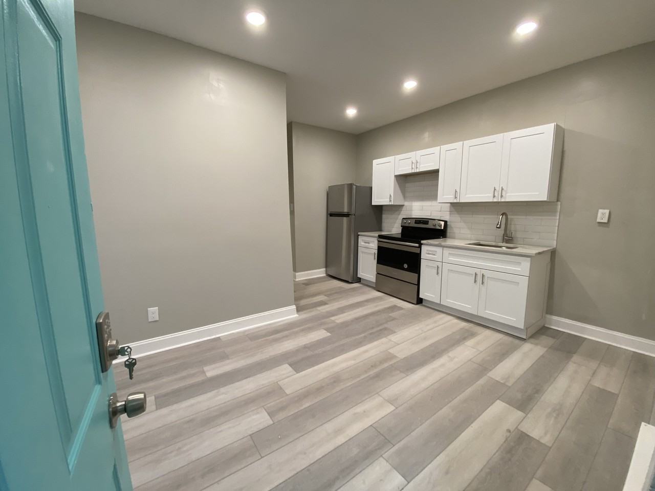 4614 Rising Sun Avenue - Photo 3 of 14