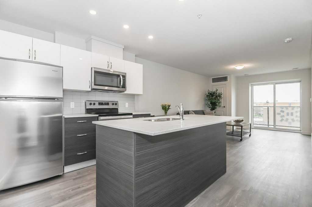 50 Hickory St W - Photo 3 of 8