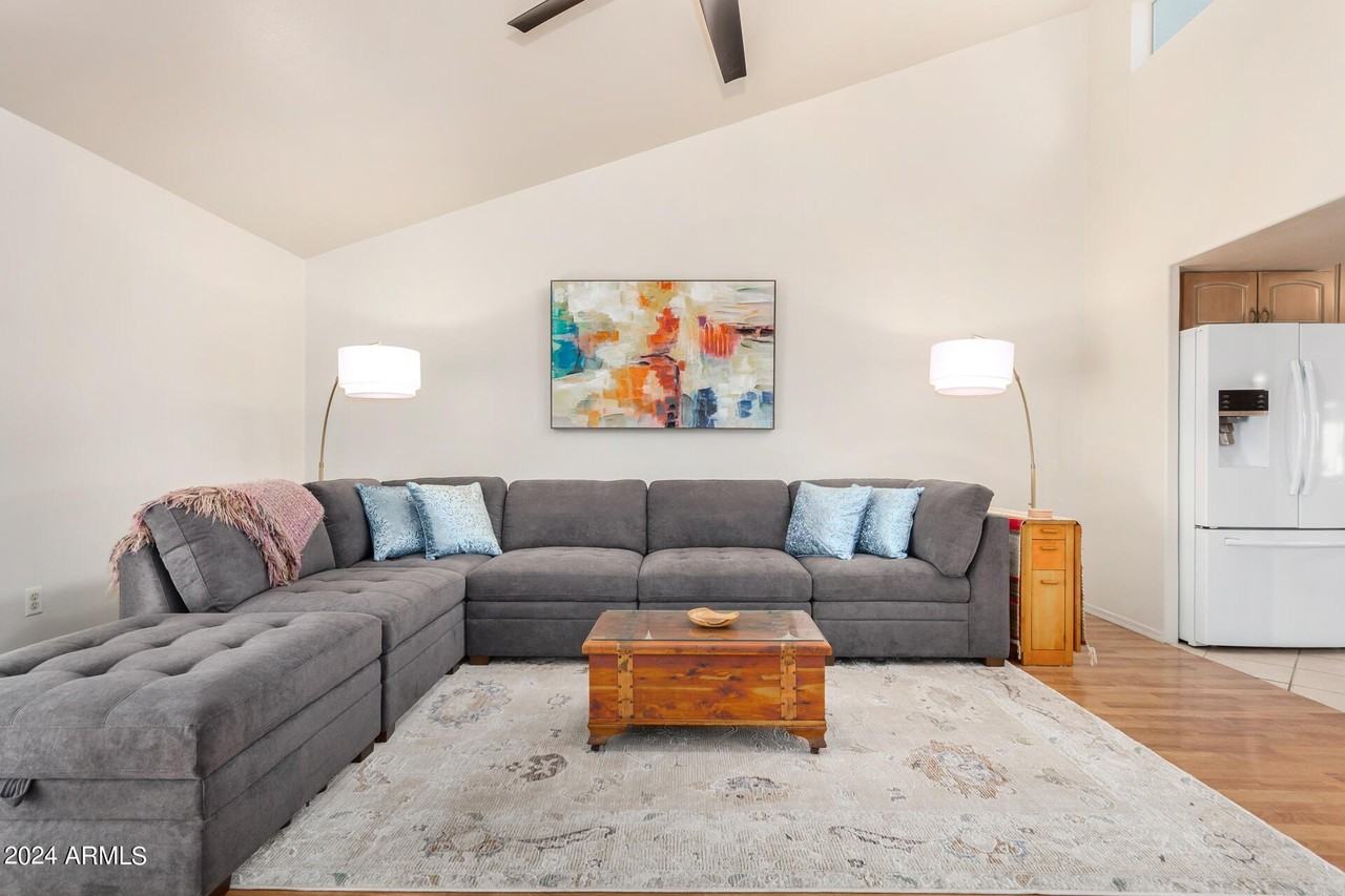 220 N 22nd Pl #1109 - Photo 6 of 35