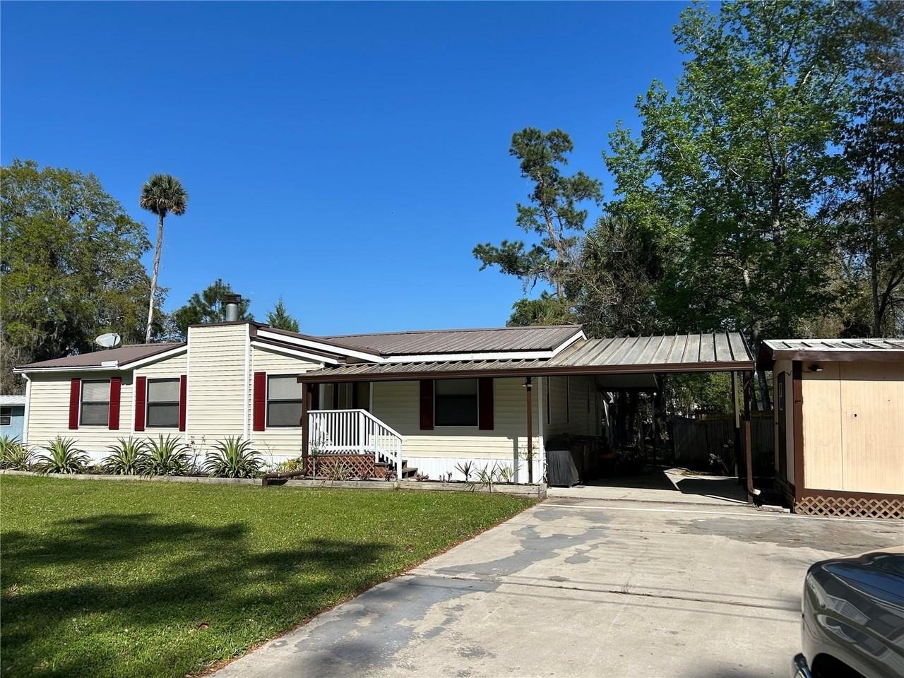 55624 Sam Street - Photo 3 of 12