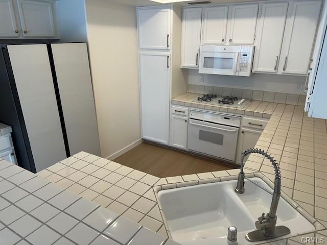 27464 Century Cir - Photo 3 of 8