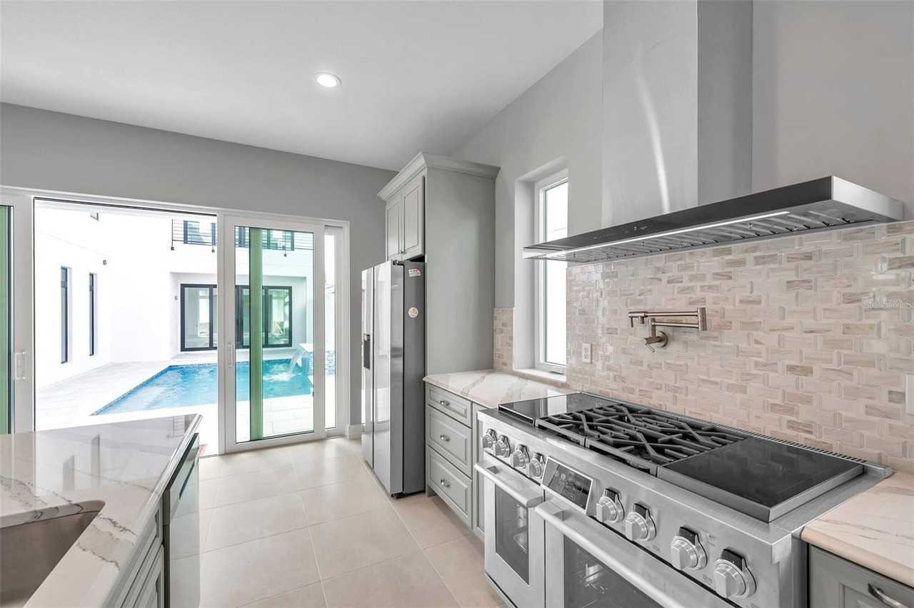 6023 Cat Claw Ln - Photo 7 of 44