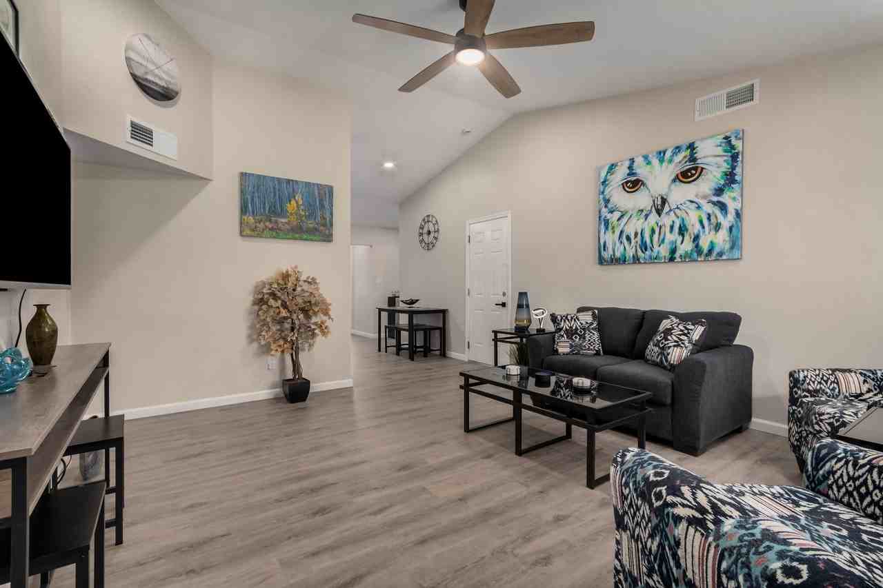 W Chilton St - Photo 2 of 13