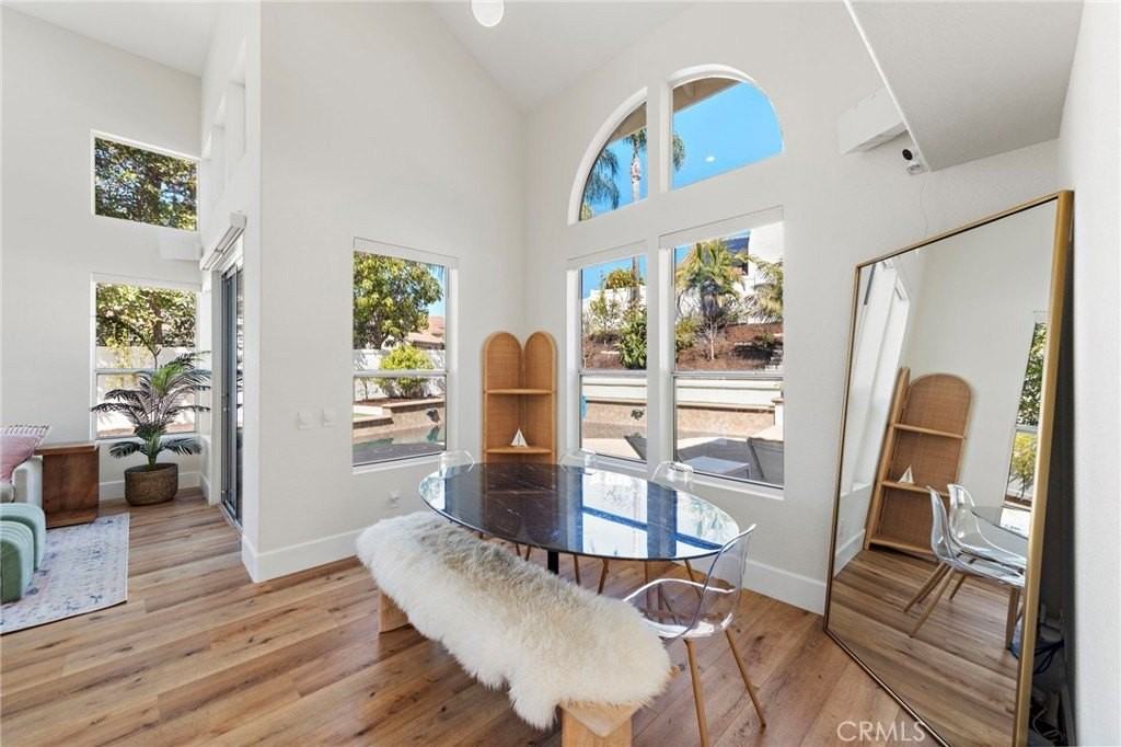 2200 Via Iris - Photo 3 of 30