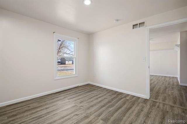 22027 Springbrook Ave - Photo 7 of 13