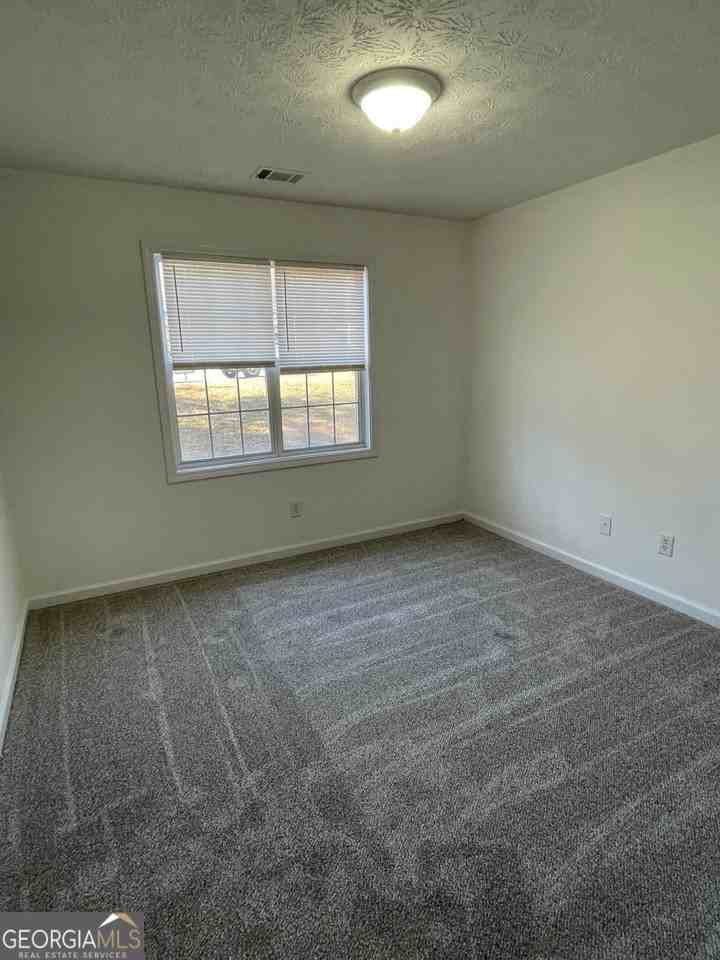 30 Spring Valley Cv - Photo 7 of 11