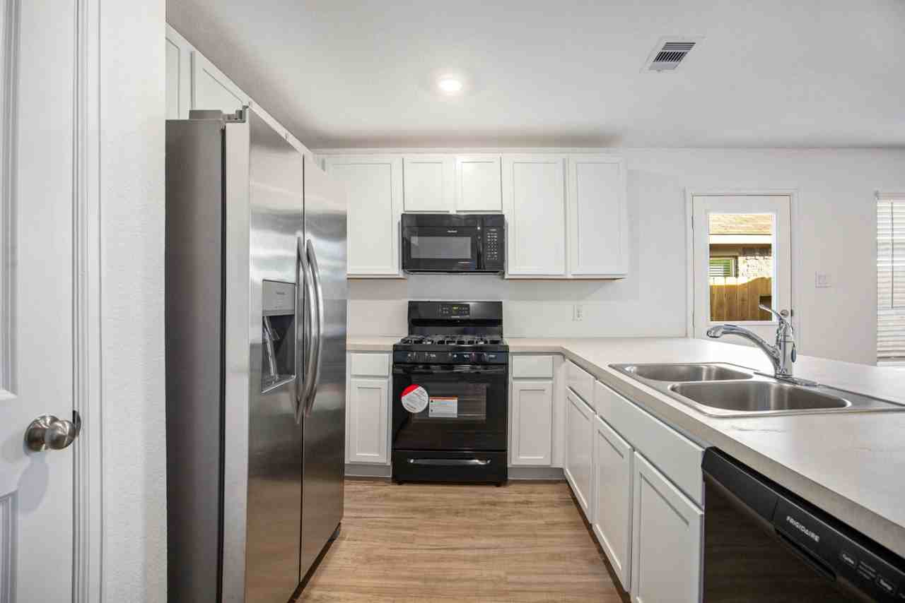 27014 Vista Field Dr - Photo 4 of 15