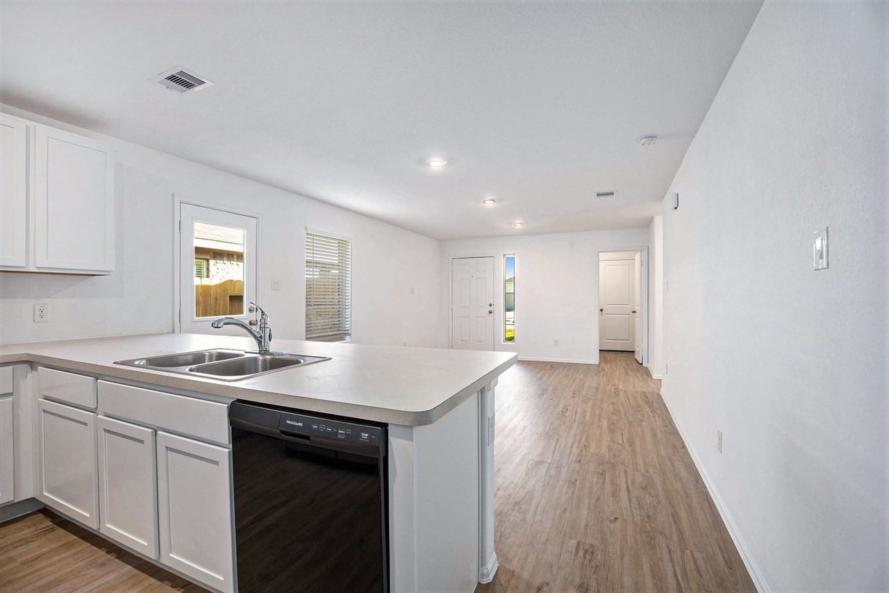 27014 Vista Field Dr - Photo 5 of 15