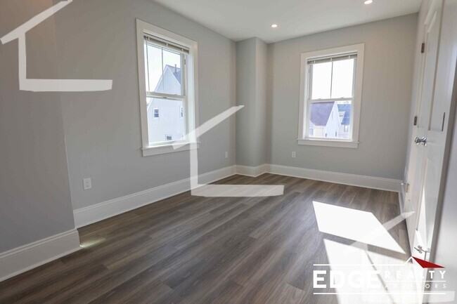 N Beacon St #6 - Photo 7 of 10