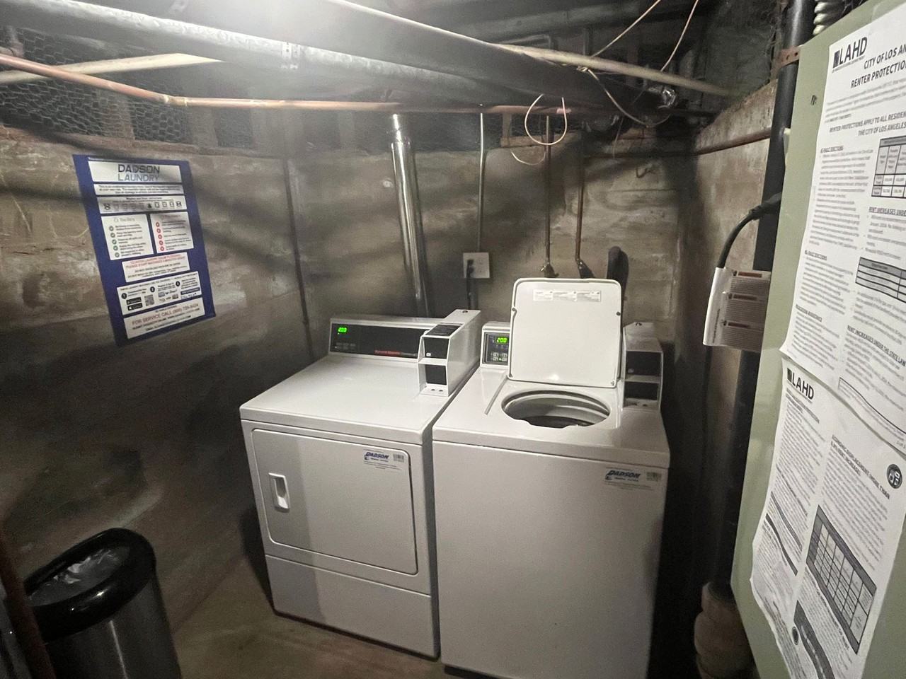 457-459 Kelton Ave - Photo 4 of 5