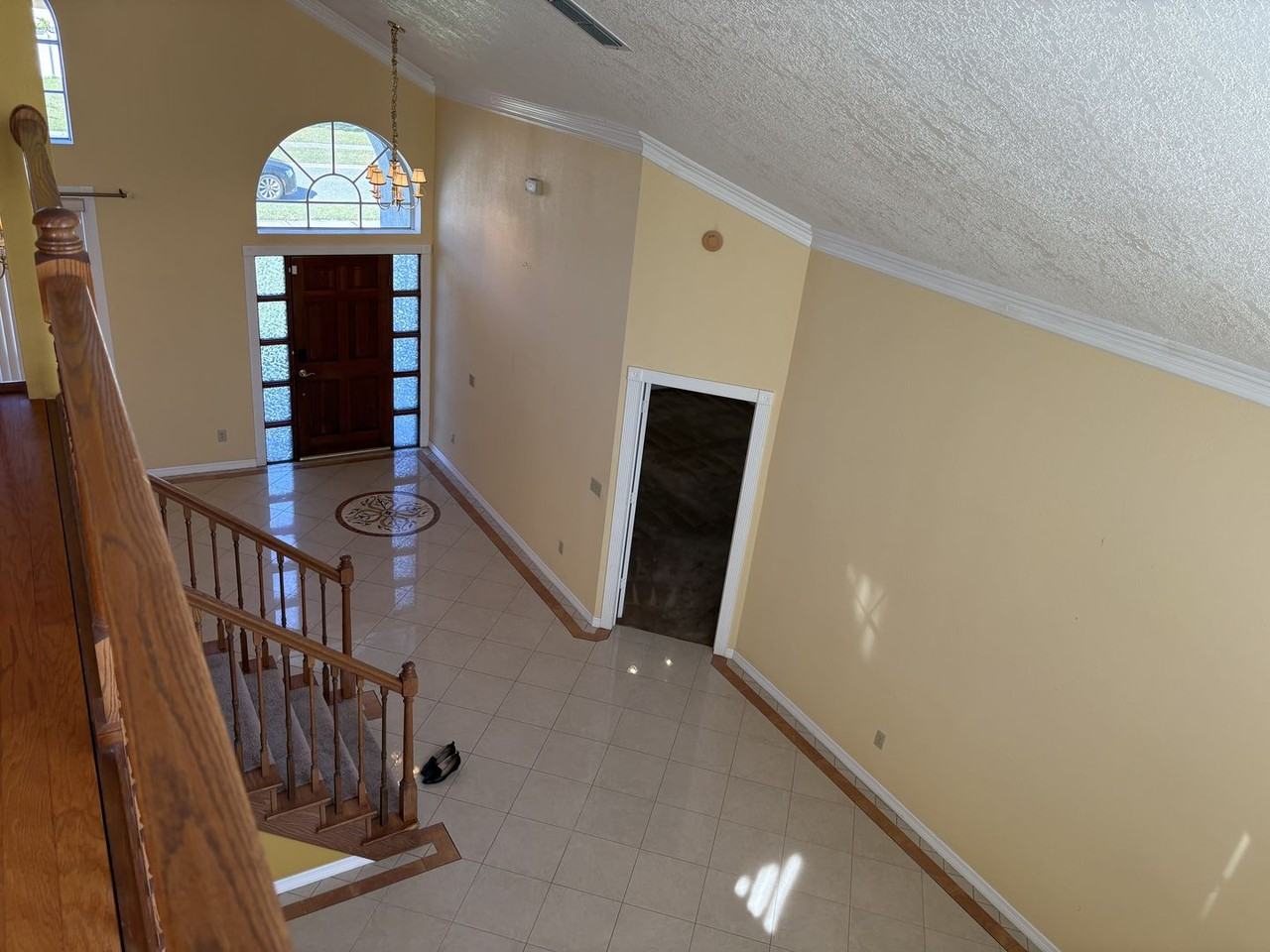 458 Lytton Cir - Photo 3 of 21