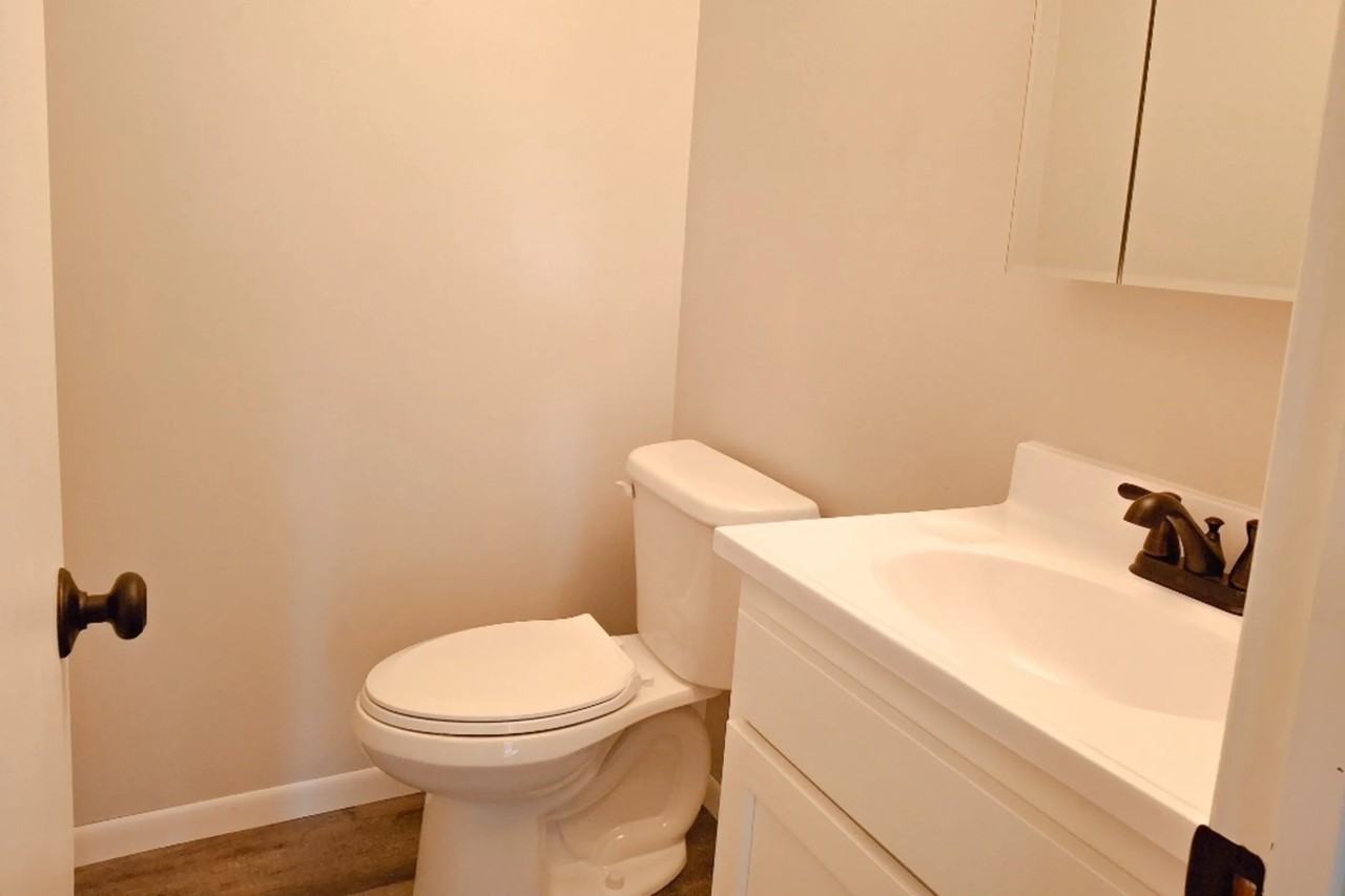 4602 Benchley Dr - Photo 3 of 20