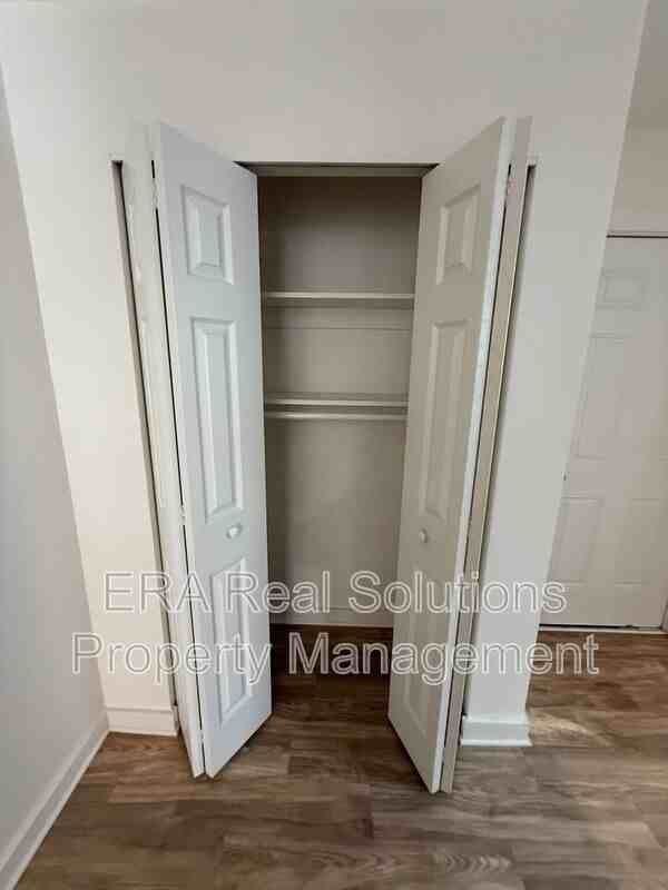 847 Heyl Ave - Photo 6 of 15