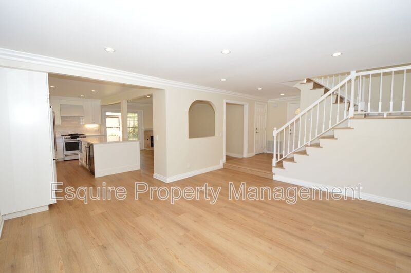 6713 Singletree Ln - Photo 6 of 30