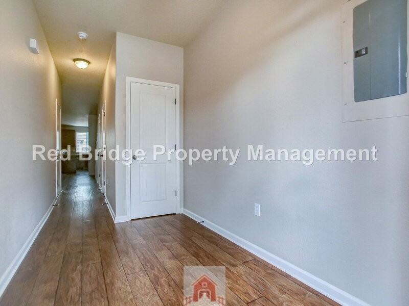 14286 Russ Wilcox Way - Photo 5 of 41