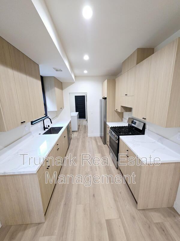 609 E Garfield Ave - Photo 4 of 18