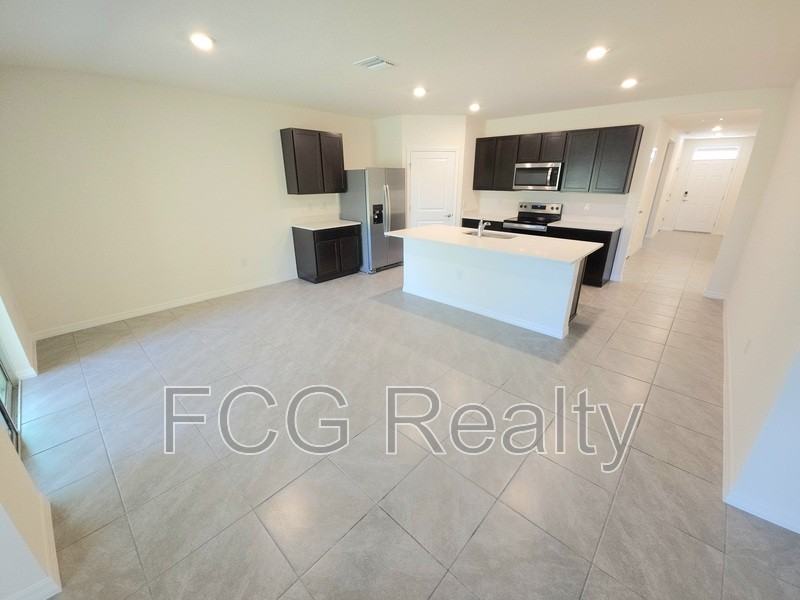 296 Hickory Course Trl - Photo 3 of 16