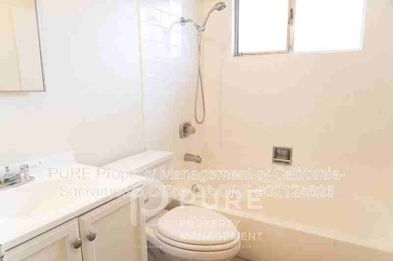 9152 Cecile Way - Photo 3 of 34