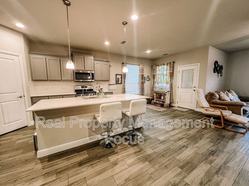 5516 Nelson Pkwy - Photo 4 of 24