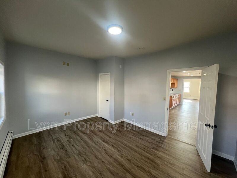 12 Clark Ct #1L - Photo 6 of 8