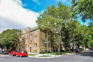 2100 W Ainslie St #1E - Photo 1 of 1