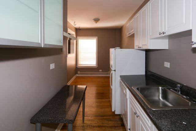 624 W Barry Ave #2W - Photo 5 of 19