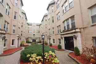 4233 N Paulina St #1W - Photo 1 of 1