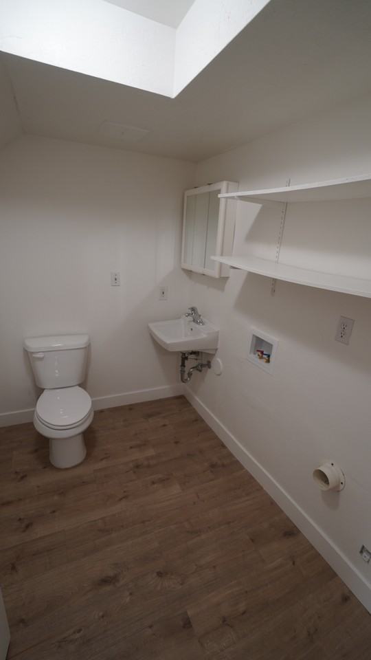 1289 E Gordon Ave - Photo 5 of 17