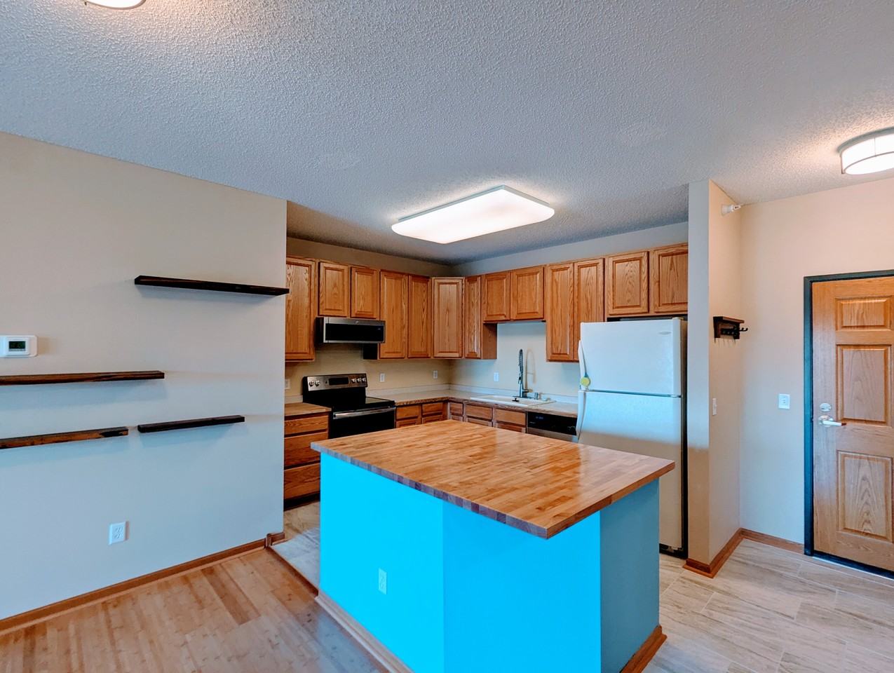 4824 E 53rd St #405 - Photo 2 of 20