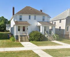 featured image of 319 E 11th St