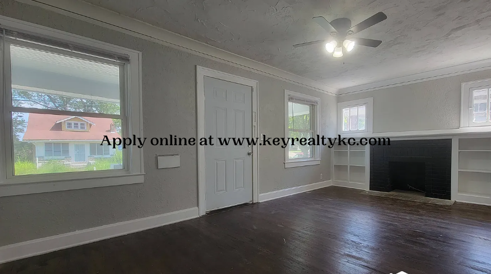 4334 College Ave - Photo 3 of 13