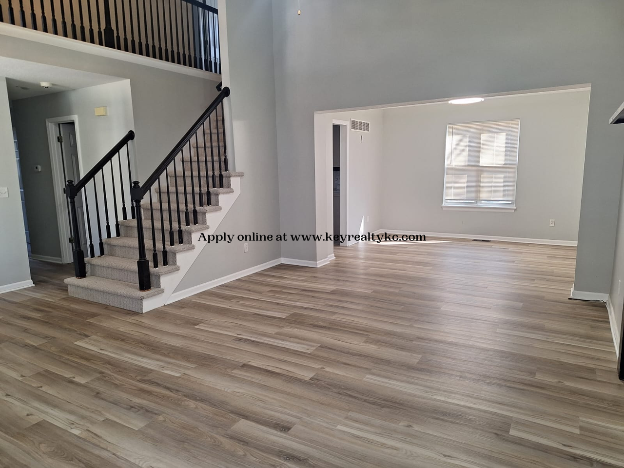 8707 N Wheaton Ct - Photo 2 of 18